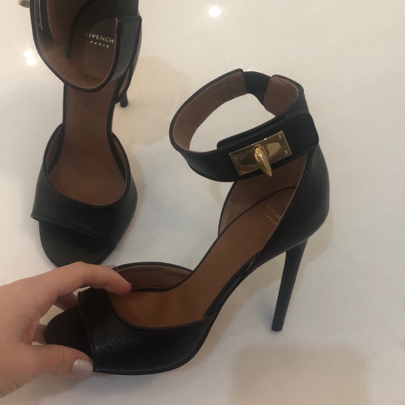 Givenchy heels - Picture 2 of 7